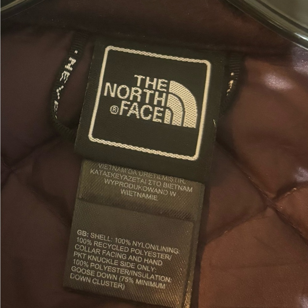 The North Face Women's Purple Down Light Puffer Jacket Small EUC - Picture 8 of 10